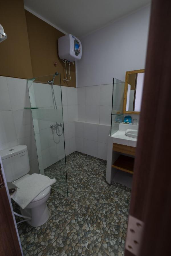 Bella Vista Premium Homestay バニュワンギ エクステリア 写真